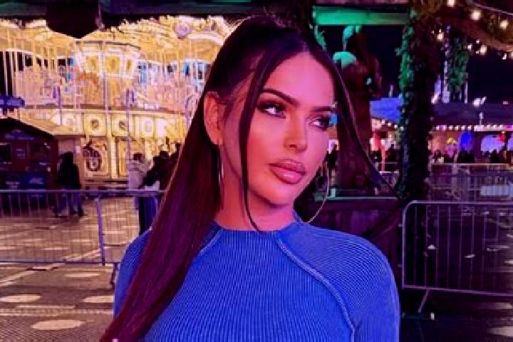 Hannah, 28 — Escort in Sarany, Russia
