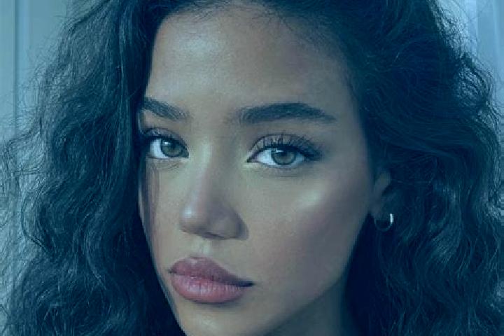 Hannah, 29, a black brown-eyed mediterranean companion based in Olteanu. Offering Roleplay, Domination, Travel Companion, Overnight. Available for incall and...