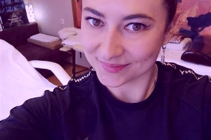 Hannah, 29, a black dark-eyed caucasian companion based in Morningside. Offering Tantra, Girlfriend Experience, Couples, OWO, Fetish. Available for incall an...
