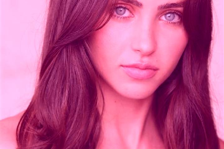 Hannah, 29, a brunette brown-eyed slavic companion based in Stilo. Offering Duos, Tantra, Erotic Massage. Available for incall and outcall, overnight booking...