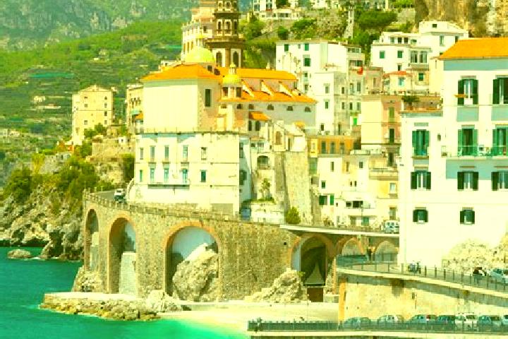 Hannah, 29 — Escort in Cencenighe Agordino, Italy