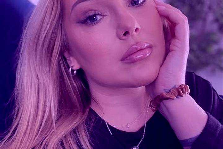 Hannah, 29 — Escort in Gorki, Poland