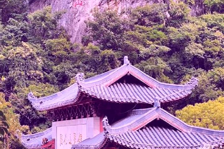 Hannah, 29 — Escort in Qianling, China