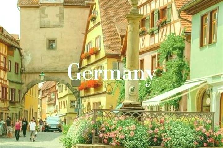 Hannah, 29 — Escort in Roding, Germany