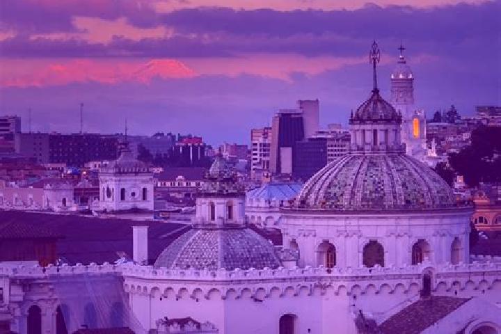Hannah, 29 — Escort in Valencia, Ecuador
