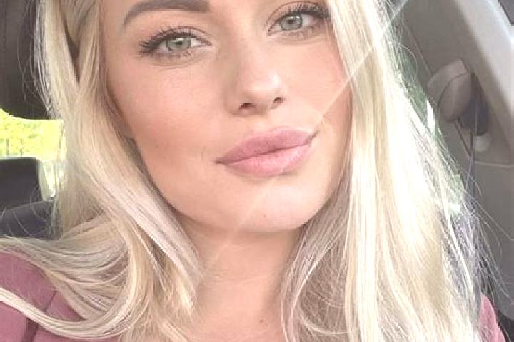 Hannah, 30, a blonde hazel-eyed caucasian companion based in Kurumpilavu. Offering Massage, Fetish, A-Level, Deep French Kissing. Available for incall and ou...
