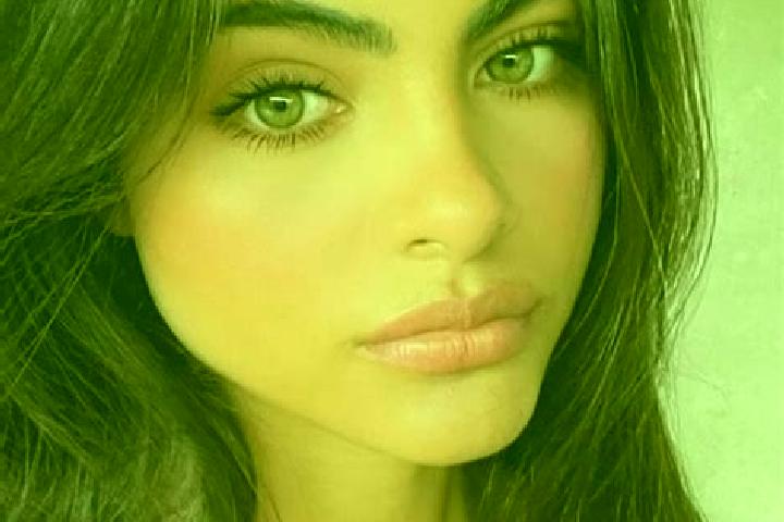 Hannah, 30, a brunette dark-eyed indian companion based in India. Offering 69, Travel Companion, CIM. Available for incall and outcall, day and evening dates.