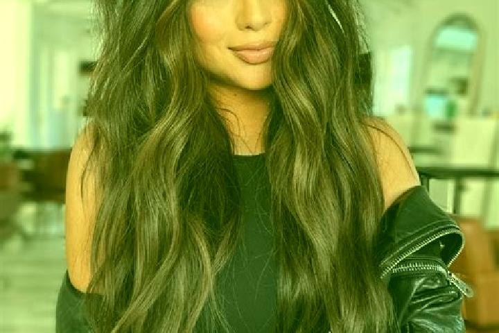 Hannah, 30, a brunette dark-eyed mixed companion based in Washington Square. Offering Fetish, GFE, Tantra, CIM. Available for incall and outcall, day and eve...