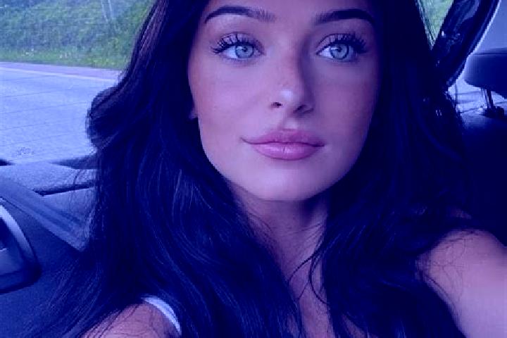 Hannah, 30, a brunette green-eyed caucasian companion based in Iowa. Offering Overnight, Travel Companion, Duos. Available for incall and outcall, day and ev...