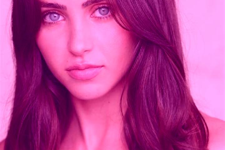 Hannah, 30, a brunette hazel-eyed latina companion based in Fontevraud-l Abbaye. Offering Striptease, Domination, Fetish. Available for incall and outcall, d...