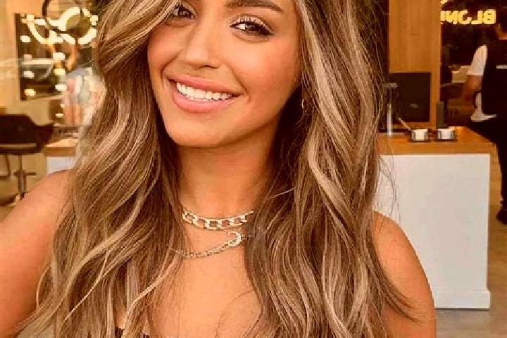 Hannah, 30, a dark blonde brown-eyed indian companion based in Gloplou. Offering Erotic Massage, Party Girl, Overnight, Roleplay, Prostate Massage. Available...