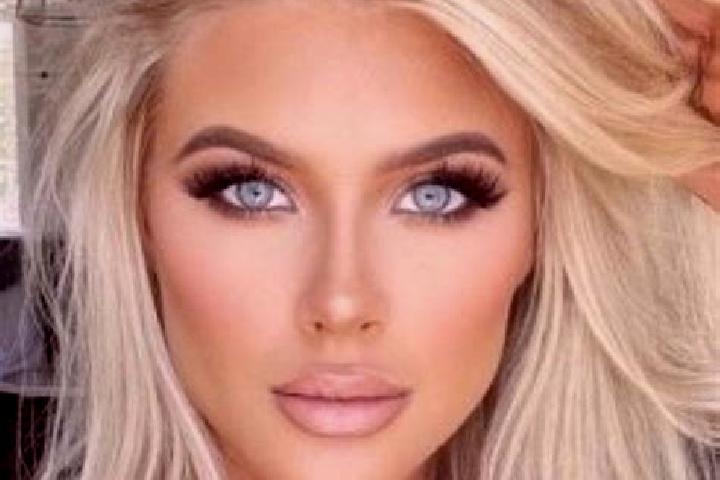 Hannah, 30, a platinum blonde grey-eyed ebony companion based in Abuyon. Offering Overnight, Fetish, Prostate Massage, Striptease. Available for incall and o...