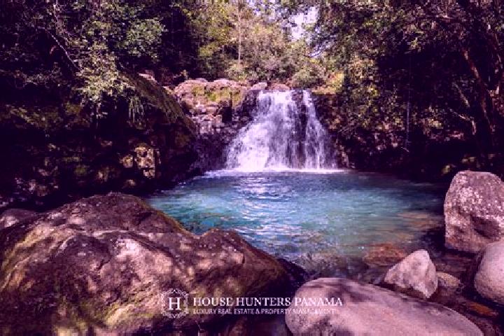 Hannah, 30 — Escort in Caldera, Panama