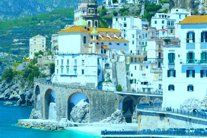 Hannah, 30 — Escort in San Costanzo, Italy