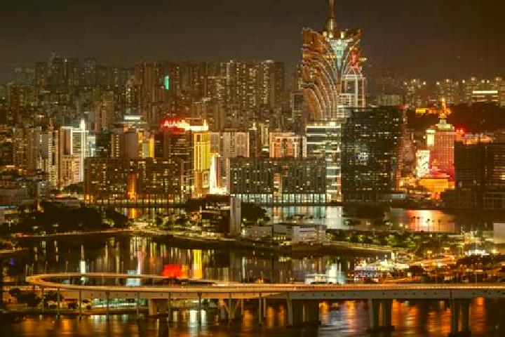 Hannah, 30 — Escort in Taha Man Zu, China