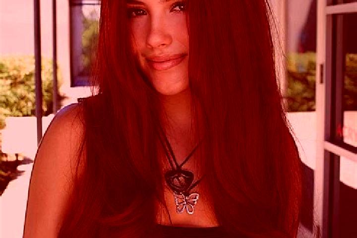 Hannah, 31, a auburn dark-eyed european companion based in Dawang. Offering Prostate Massage, BDSM, OWO. Available for incall and outcall, day and evening da...