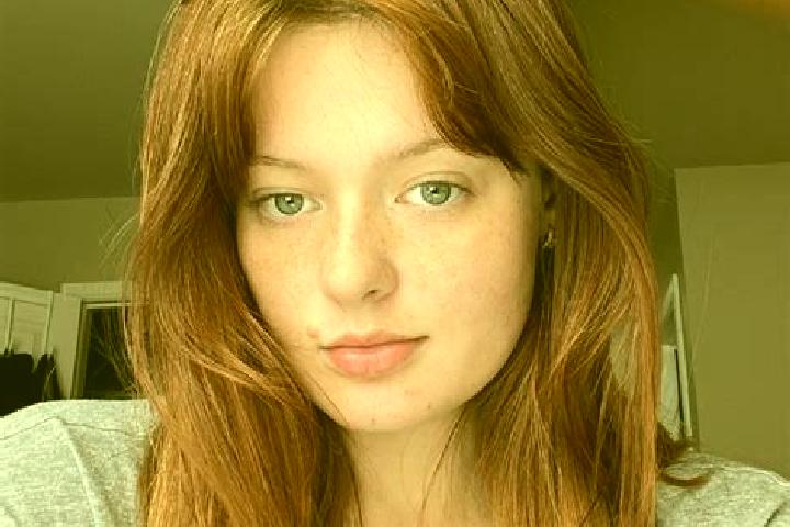Hannah, 31, a auburn grey-eyed mixed companion based in Valle de la Serena. Offering Girlfriend Experience, OWO, Dinner Date, Deep French Kissing, BDSM. Avai...