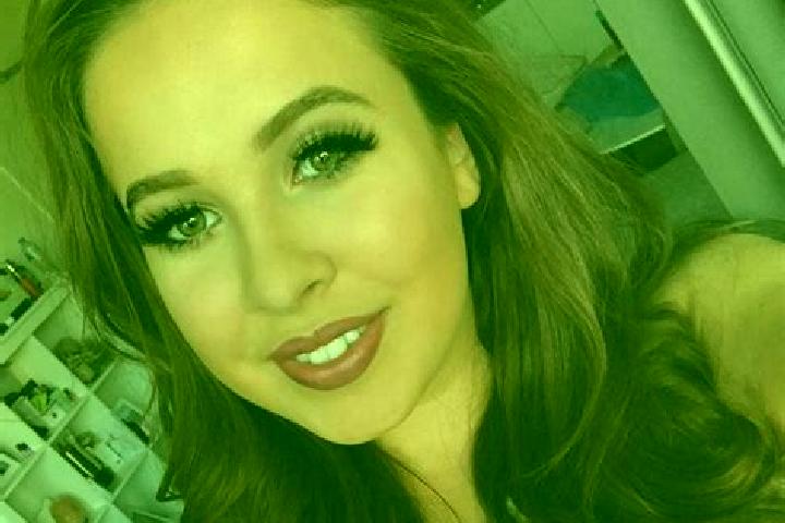 Hannah, 31, a brunette green-eyed slavic companion based in Leigong. Offering Massage, Striptease, BDSM, Dinner Date. Available for incall and outcall, day a...