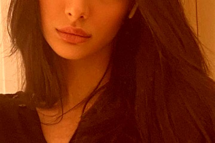 Hannah, 31, a chestnut dark-eyed middle eastern companion based in Gueutiagbeupleu. Offering Roleplay, CIM, Couples, GFE. Available for incall and outcall, o...