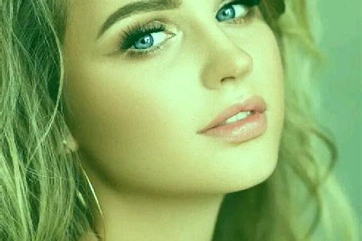 Hannah, 31, a dark blonde blue-eyed mediterranean companion based in Brazii de Jos. Offering Tantra, Prostate Massage, Erotic Massage. Available for incall a...