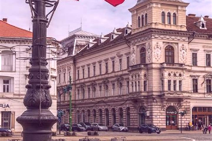 Hannah, 31 — Escort in Bichis, Romania
