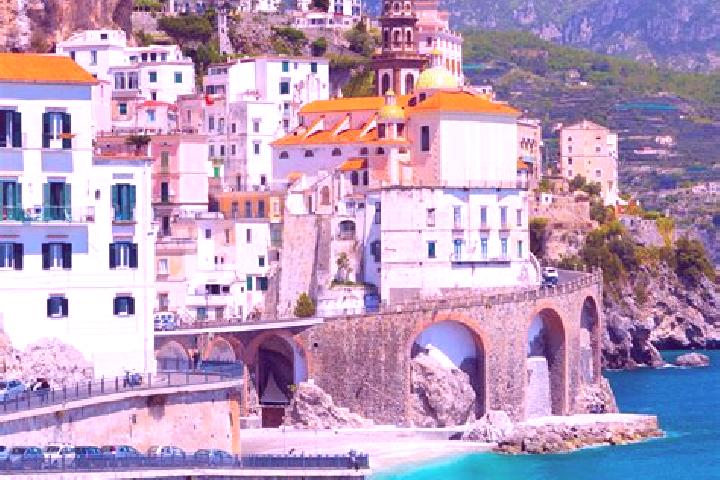 Hannah, 31 — Escort in Conco, Italy