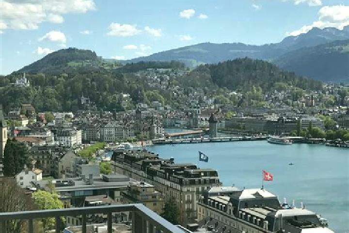 Hannah, 31 — Escort in Root, Switzerland