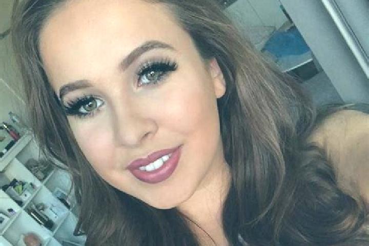 Hannah, 32, a auburn hazel-eyed caribbean companion based in South Dublin. Offering Dinner Date, Striptease, Party Girl. Available for incall and outcall, da...