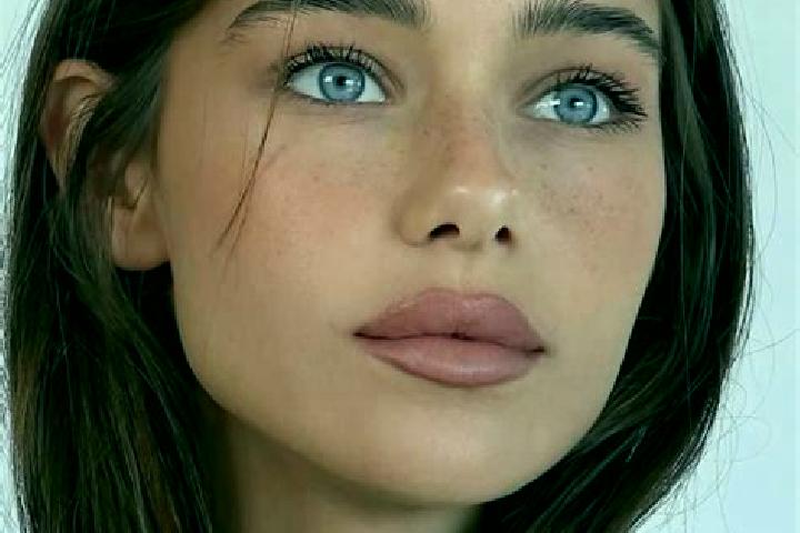 Hannah, 32, a brunette brown-eyed caribbean companion based in La Hulpe. Offering Domination, GFE, Deep French Kissing, OWO. Available for incall and outcall...