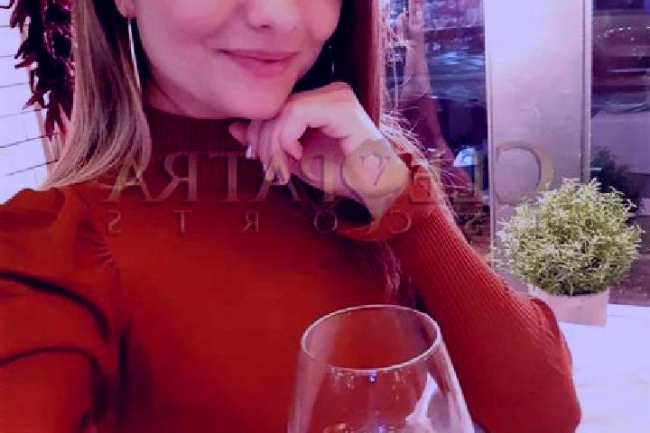 Hannah, 32, a red dark-eyed caribbean companion based in Gajates. Offering Dinner Date, Overnight, OWO. Available for incall and outcall, day and evening dates.