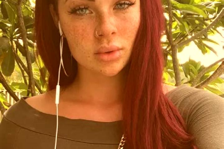 Hannah, 32, a red dark-eyed caribbean companion based in San Carlos de Rio Negro. Offering Striptease, BDSM, Domination. Available for incall and outcall, ov...