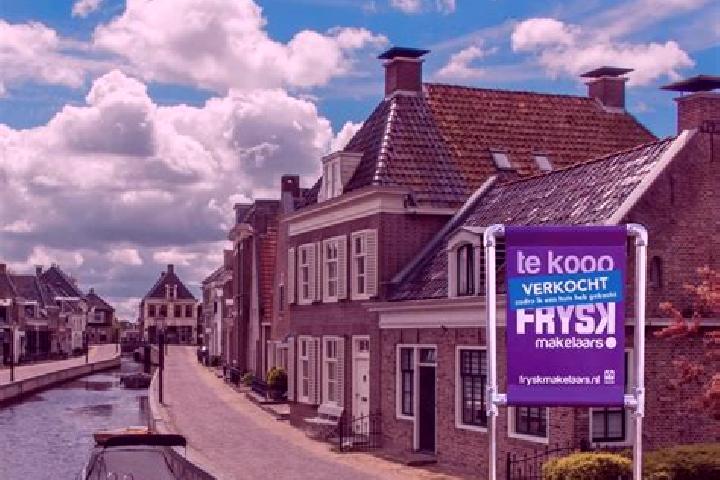 Hannah, 32 — Escort in Augustinusga, Netherlands