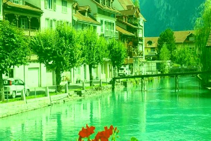 Hannah, 32 — Escort in Busserach, Switzerland