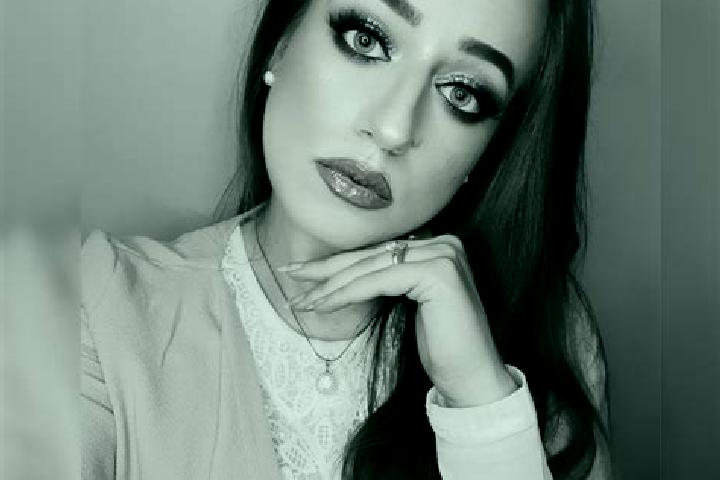 Hannah, 32 — Escort in Czarnow, Poland