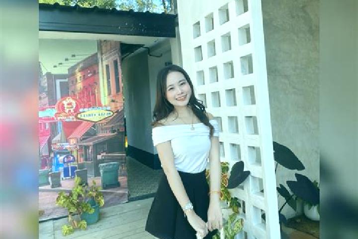 Hannah, 32 — Escort in Daling, China