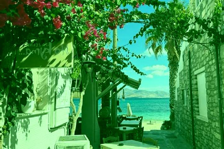Hannah, 32 — Escort in Kallikomo, Greece