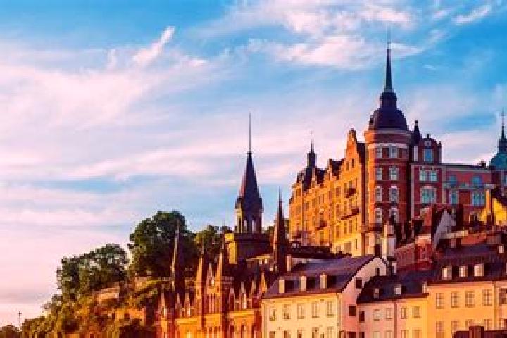 Hannah, 32 — Escort in Kyrkhult, Sweden