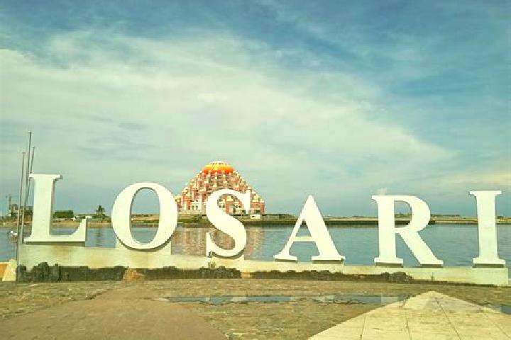 Hannah, 32 — Escort in Losari, Indonesia