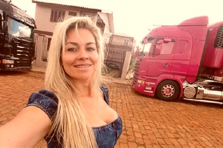 Hannah, 32 — Escort in Orobo, Brazil