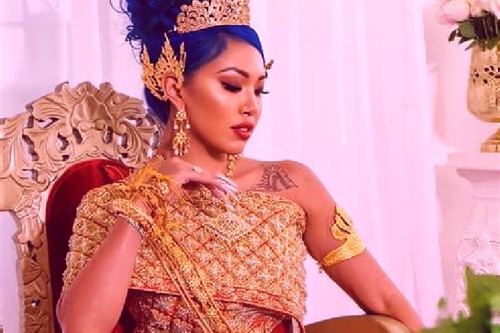 Hannah, 32 — Escort in Phnum Srok, Cambodia
