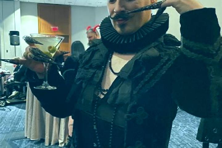 Hannah, 32 — Escort in Satan, North Korea