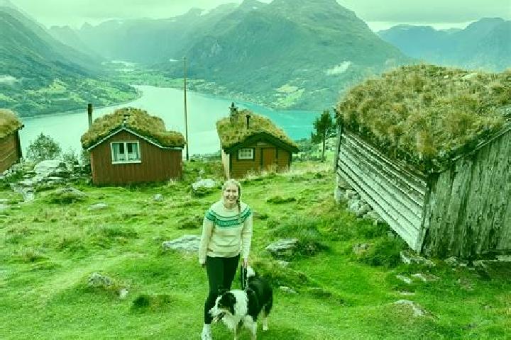 Hannah, 32 — Escort in Snaase, Norway
