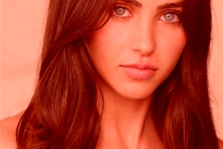 Hannah, 33, a brunette dark-eyed mediterranean companion based in Sidra. Offering Couples, Duos. Available for incall and outcall, day and evening dates.