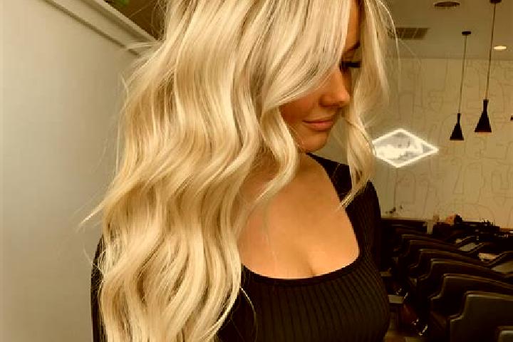 Hannah, 33, a platinum blonde amber-eyed ebony companion based in Imeni Karla Libknekhta. Offering Duos, CIM, Erotic Massage, BDSM. Available for incall and ...