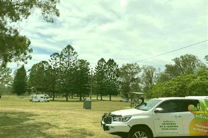 Hannah, 33 — Escort in North Maclean, Australia