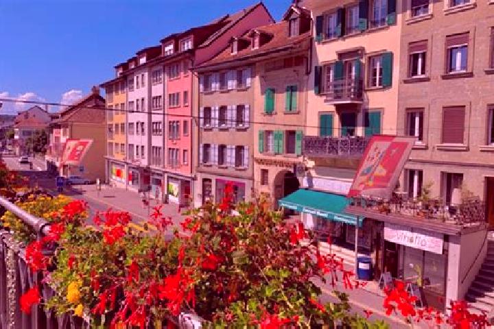 Hannah, 33 — Escort in Payerne, Switzerland