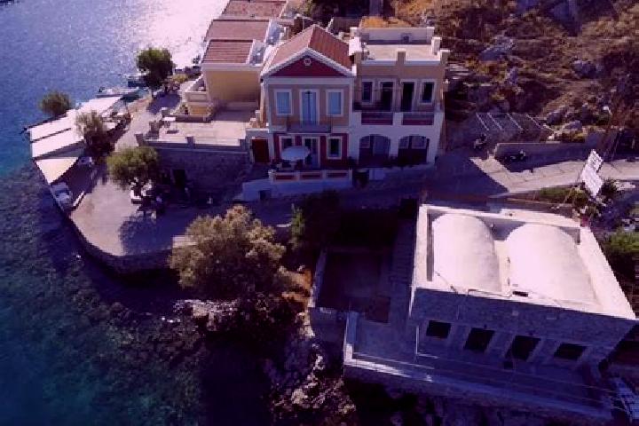 Hannah, 33 — Escort in Tholos, Greece