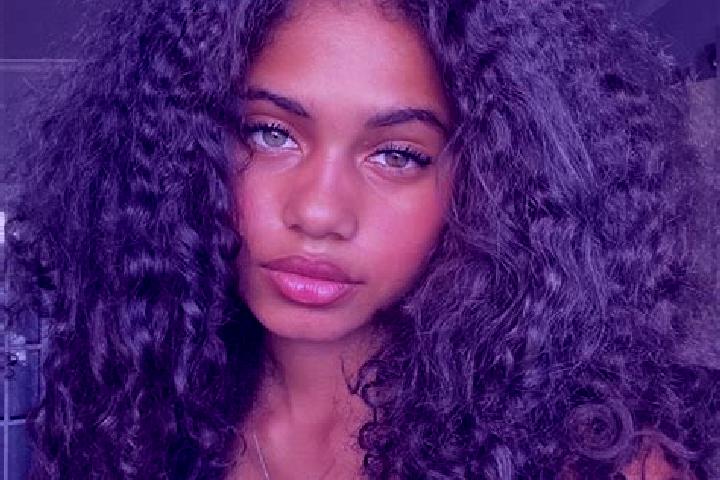 Hannah, 34, a black dark-eyed ebony companion based in Ab ali. Offering Roleplay, Erotic Massage, GFE. Available for incall and outcall, day and evening dates.