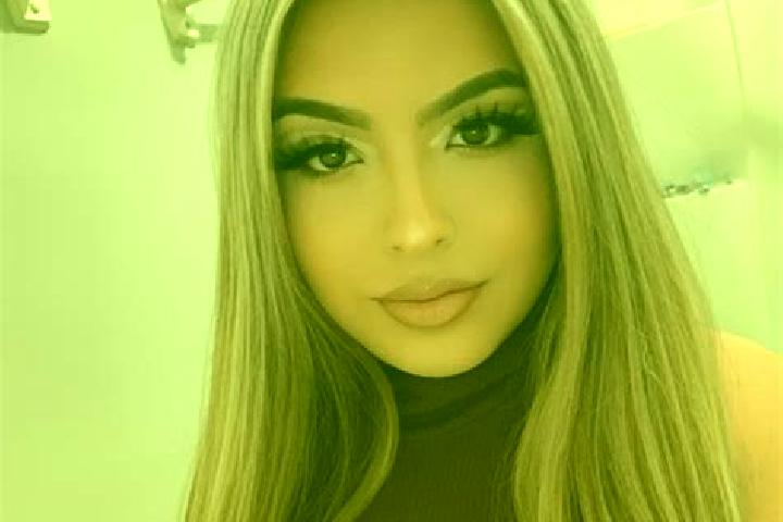 Hannah, 34, a blonde brown-eyed latina companion based in Bruzzano Zeffirio. Offering GFE, Massage, 69. Available for incall and outcall, overnight bookings ...
