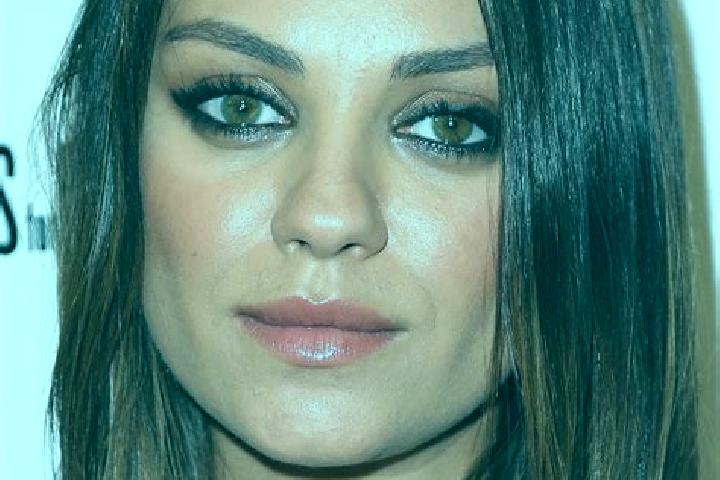 Hannah, 34, a brunette hazel-eyed ebony companion based in Esquilino. Offering A-Level, CIM. Available for incall and outcall, overnight bookings available.